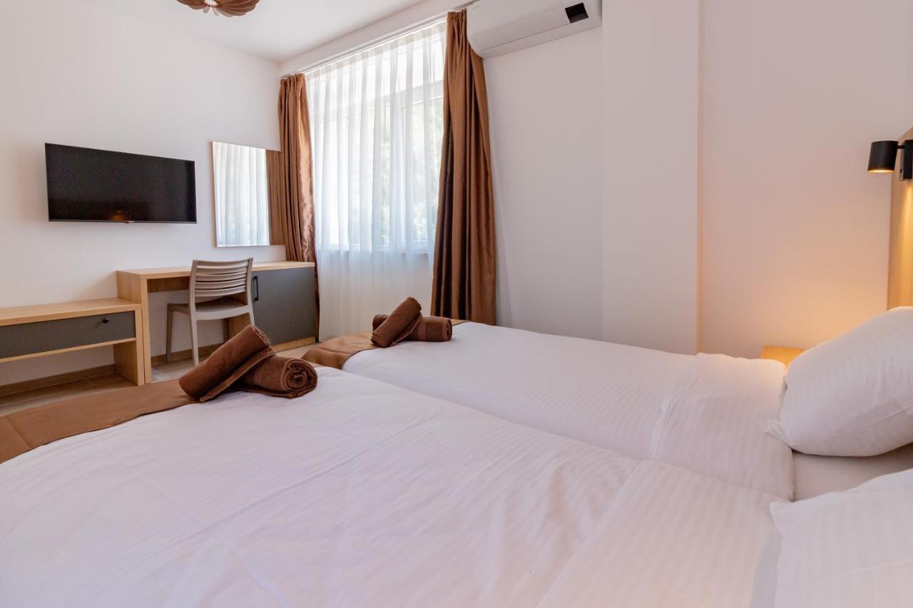 Lago Hotel لاغادين المظهر الخارجي الصورة